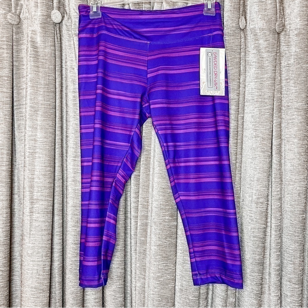 NWT Balance Collection Purple Capri Length Legging Size Small